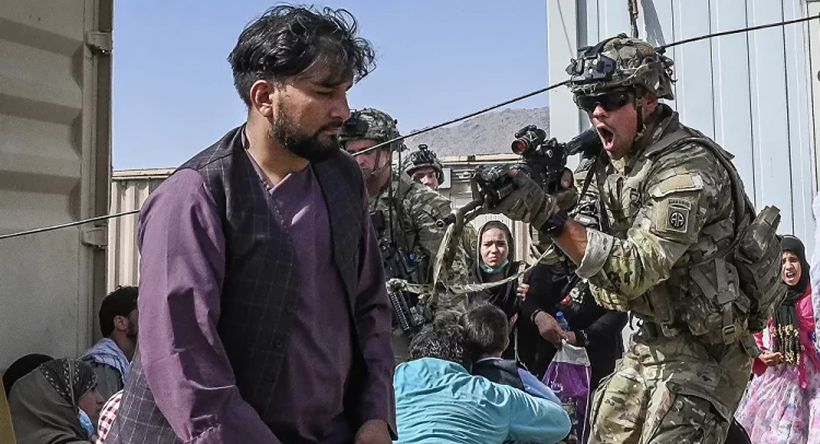 وزير الدفاع الأمريكي يعتذر عن قتل 10 مدنيين في أفغانستان بالخطأ الشهر الماضي
