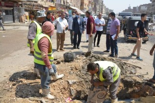 محافظ القليوبية يتفقد طريق خط 12 و أعمال تطوير كوبري عرابي وأعمال النظافة بشوارع مدينة شبرا الخيمة