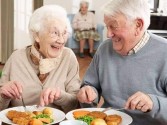 الطب البيطرى بجامعة بدر تقدم 8 نصائح للتغذية السليمة لكبار السن